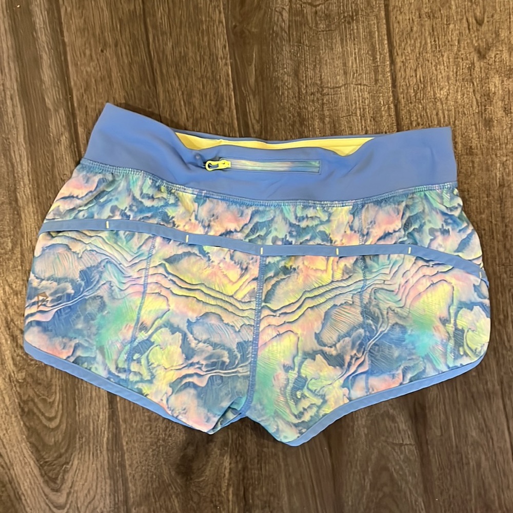 Ivivva patterned shorts - Picture 2 of 5